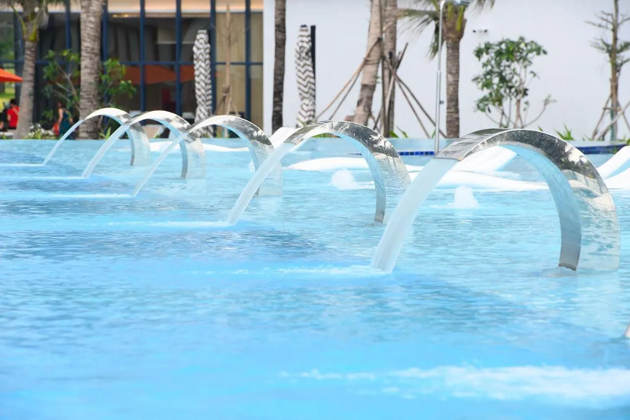 The Empyrean Cam Ranh Beach Resort
