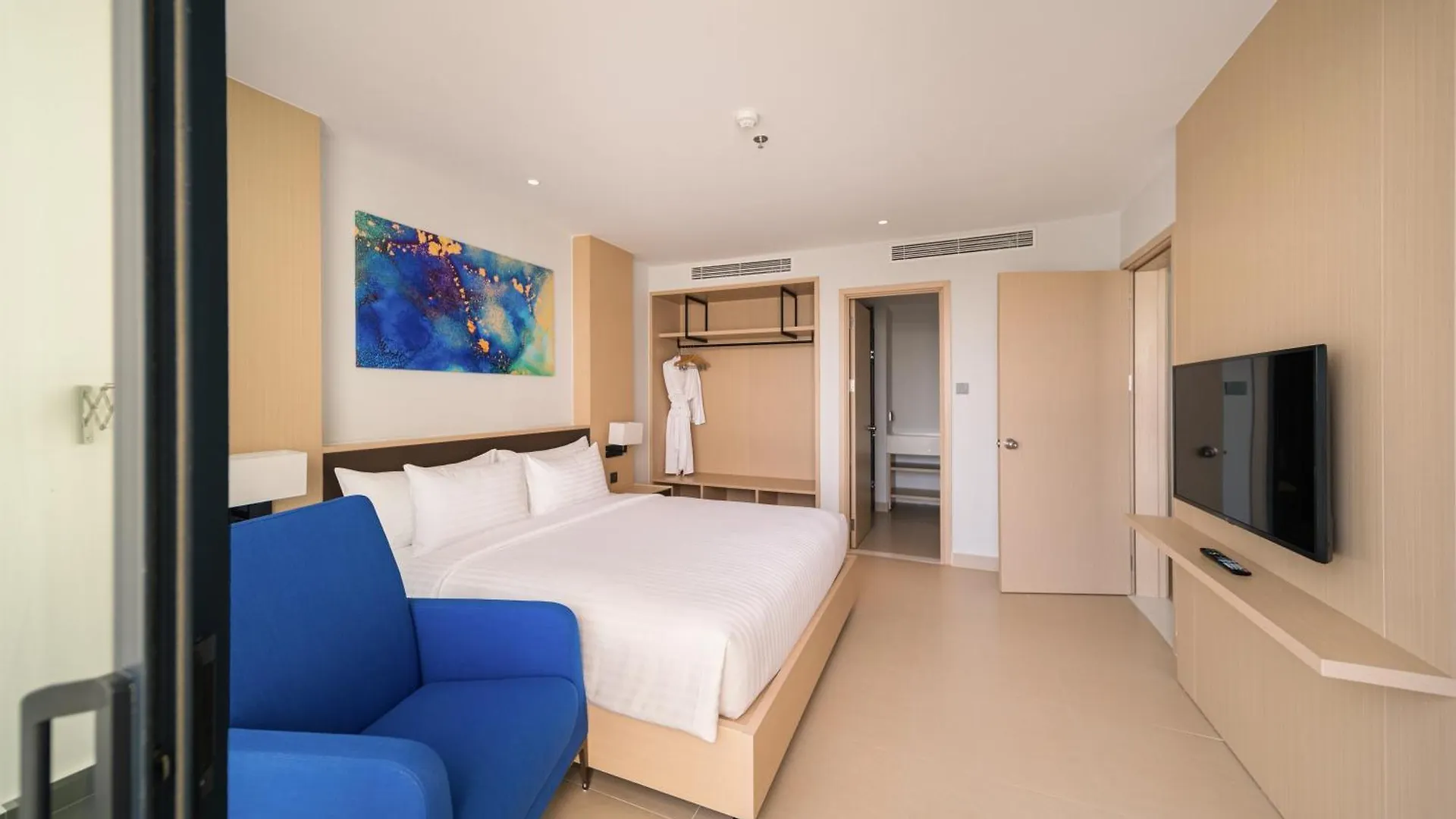 The Empyrean Cam Ranh Beach Resort 5*,  Vietnam