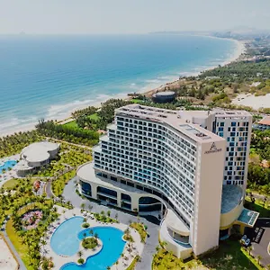 Aquamarine Beachfront & Cam Ranh